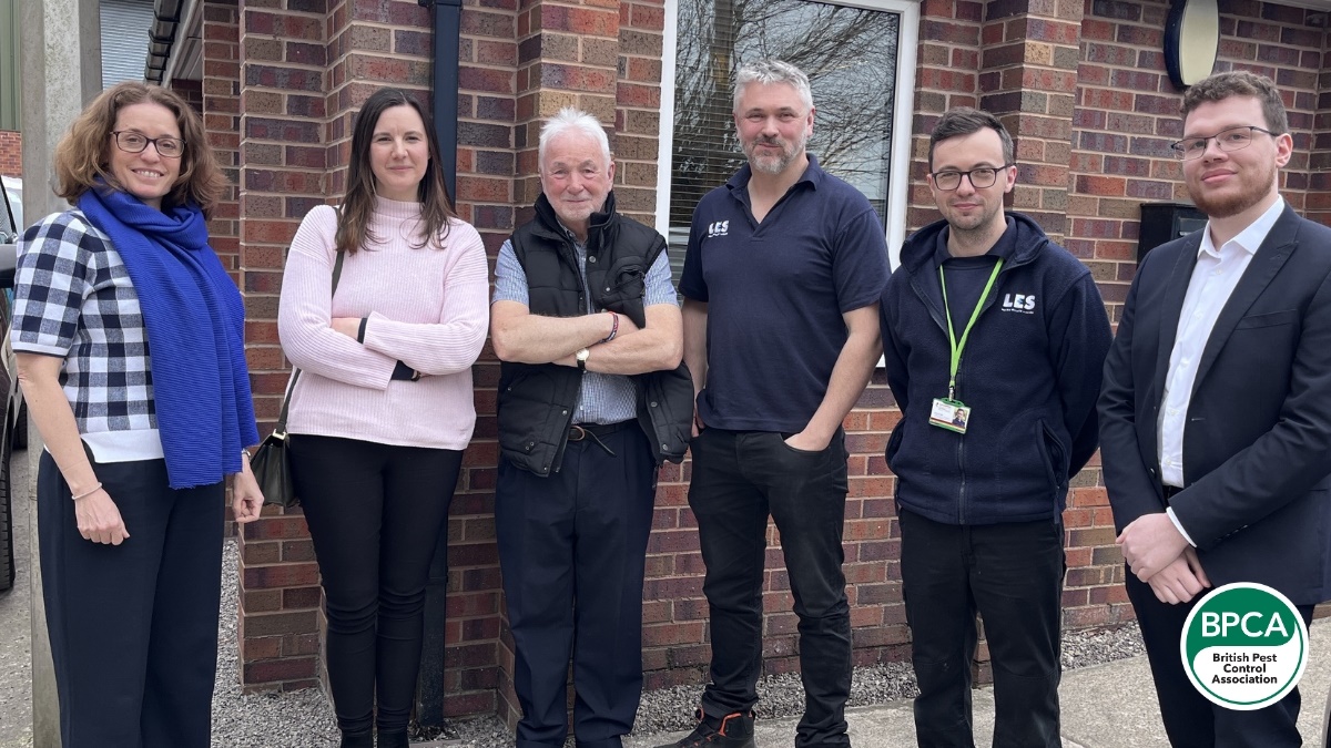 MPvisitsLancashirepestcontrolfirmtodiscusspublichealthandhousingreformshero MPvisitsLancashirepestcontrolfirmtodiscusspublichealthandhousingreformshero